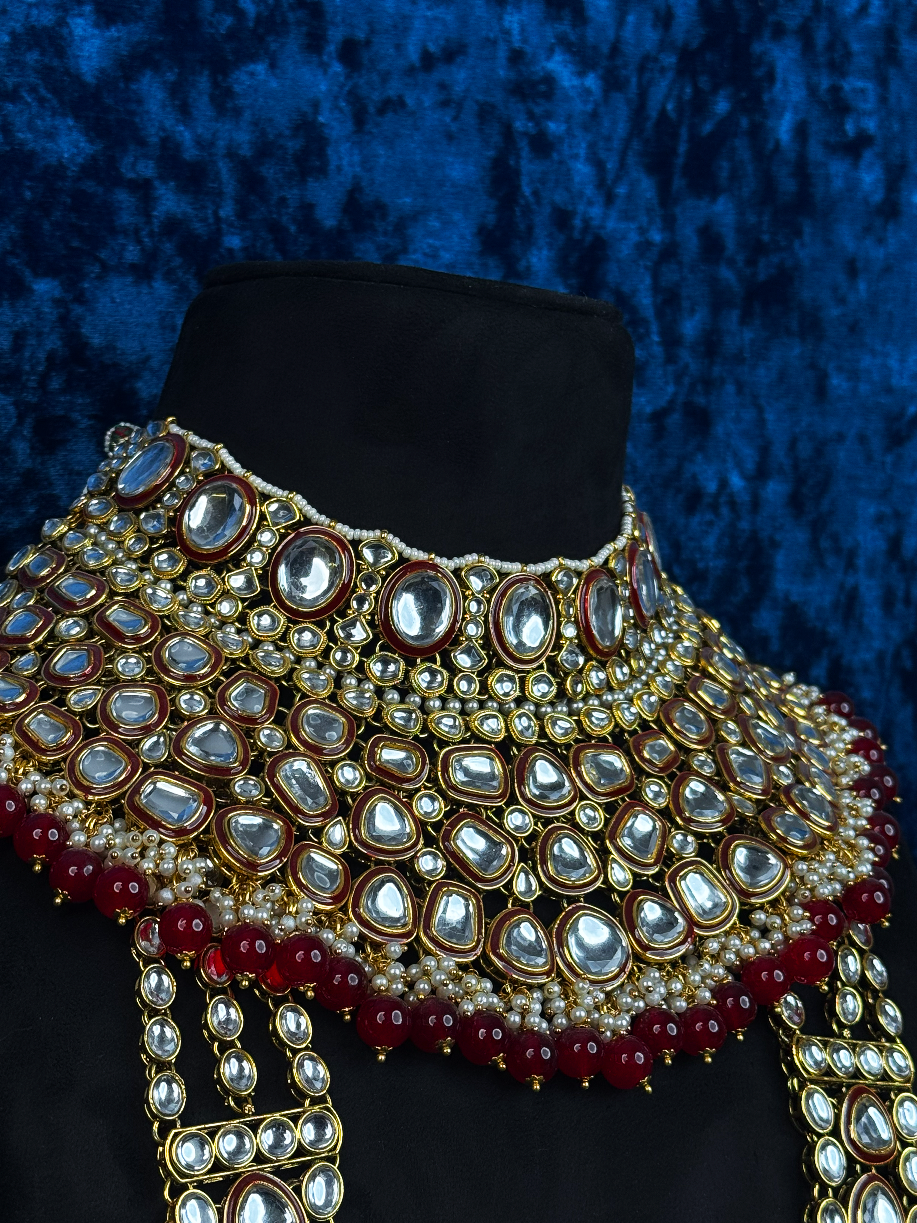 Heavy-bridal-necklace-set