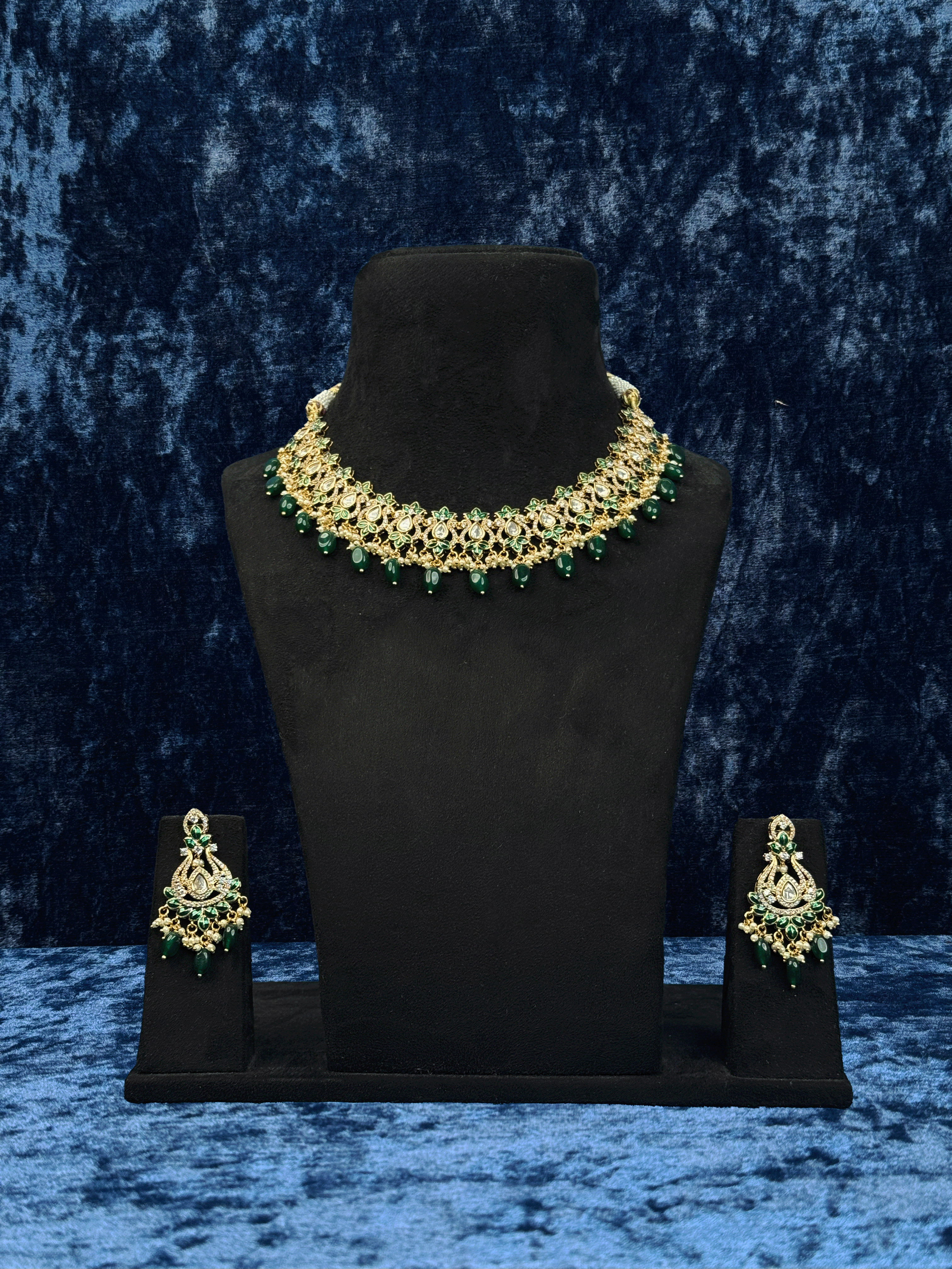 emerald-jewellery-set