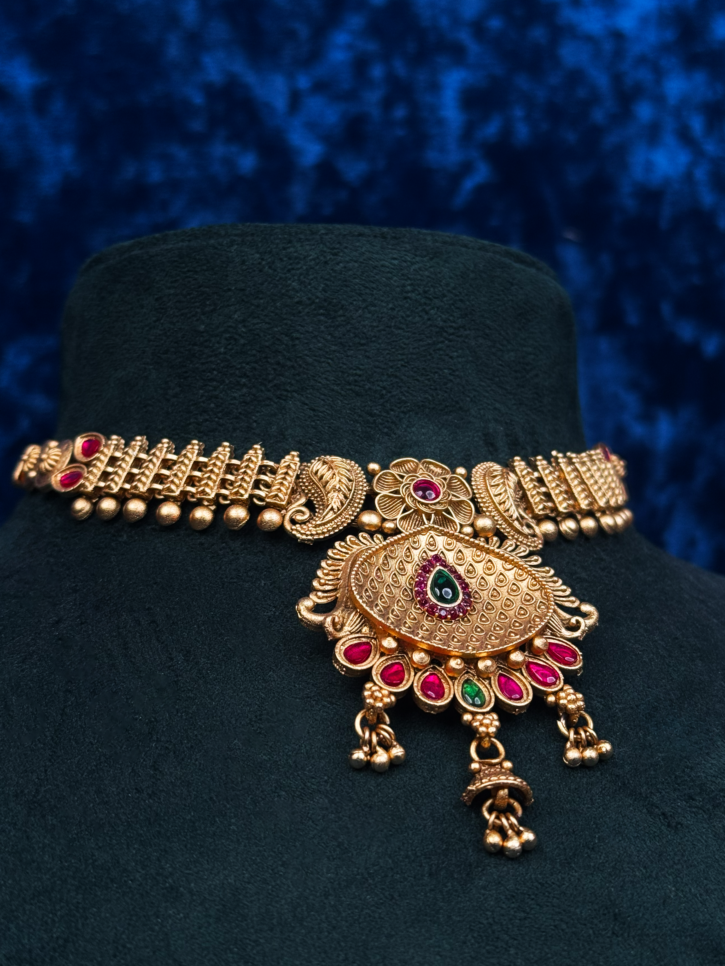 antique-gold-choker-set