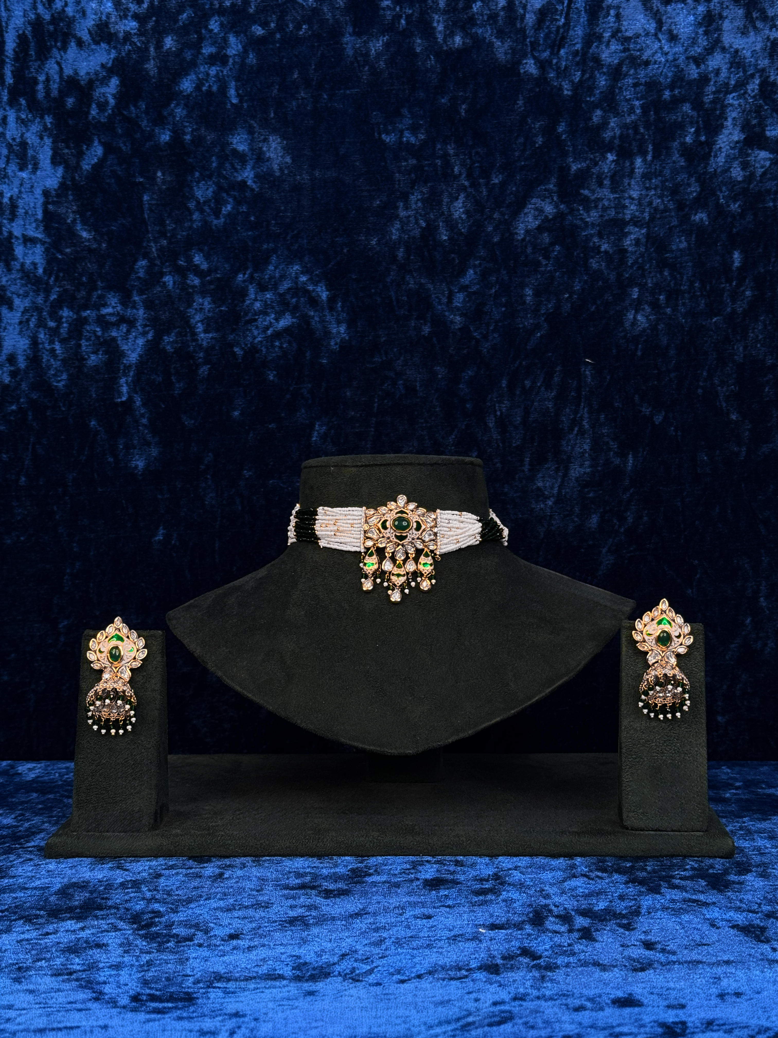 Emerald-Polki-jewellery-set