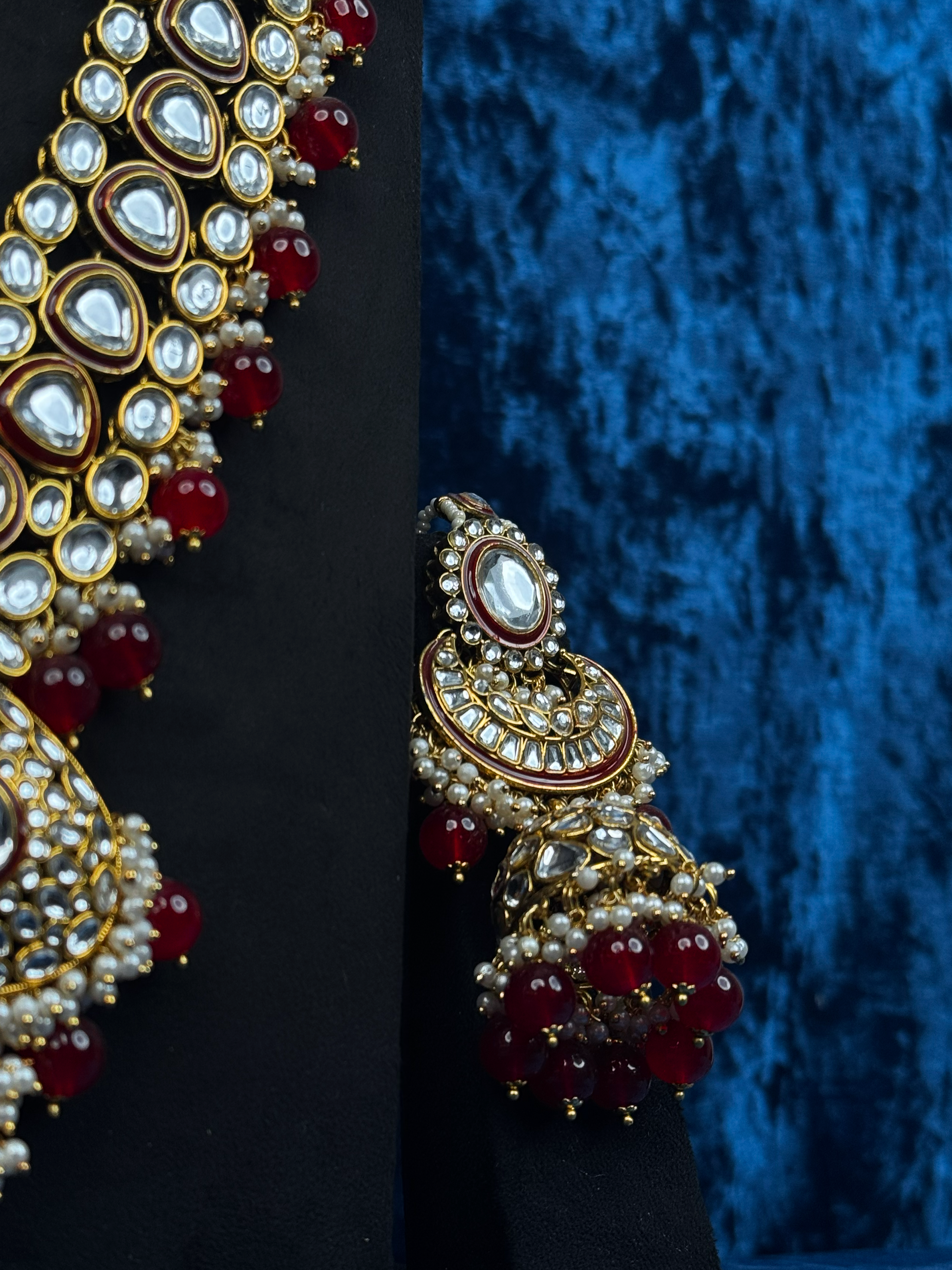 Heavy-bridal-necklace-set