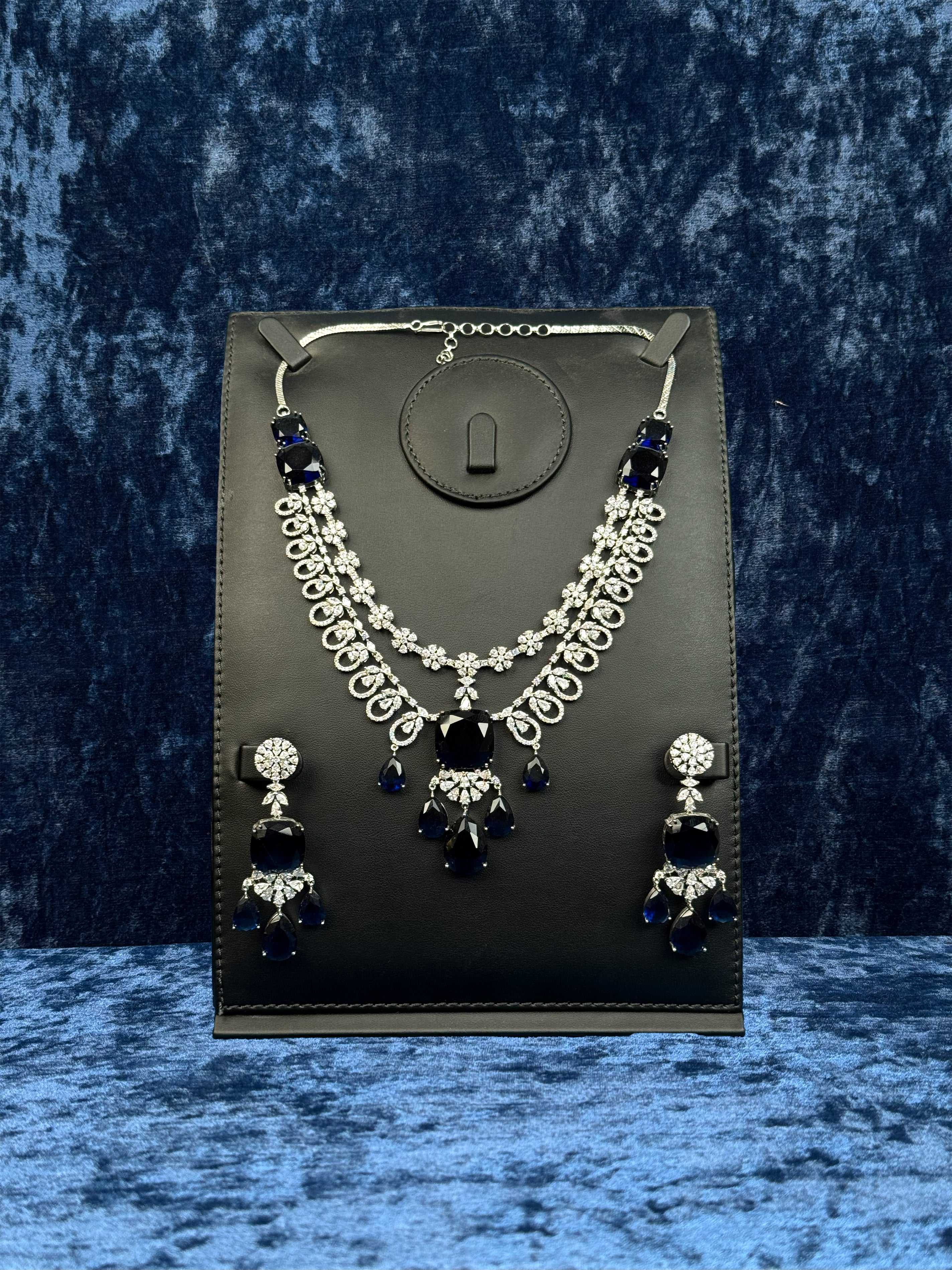 sapphire-jewellery-set