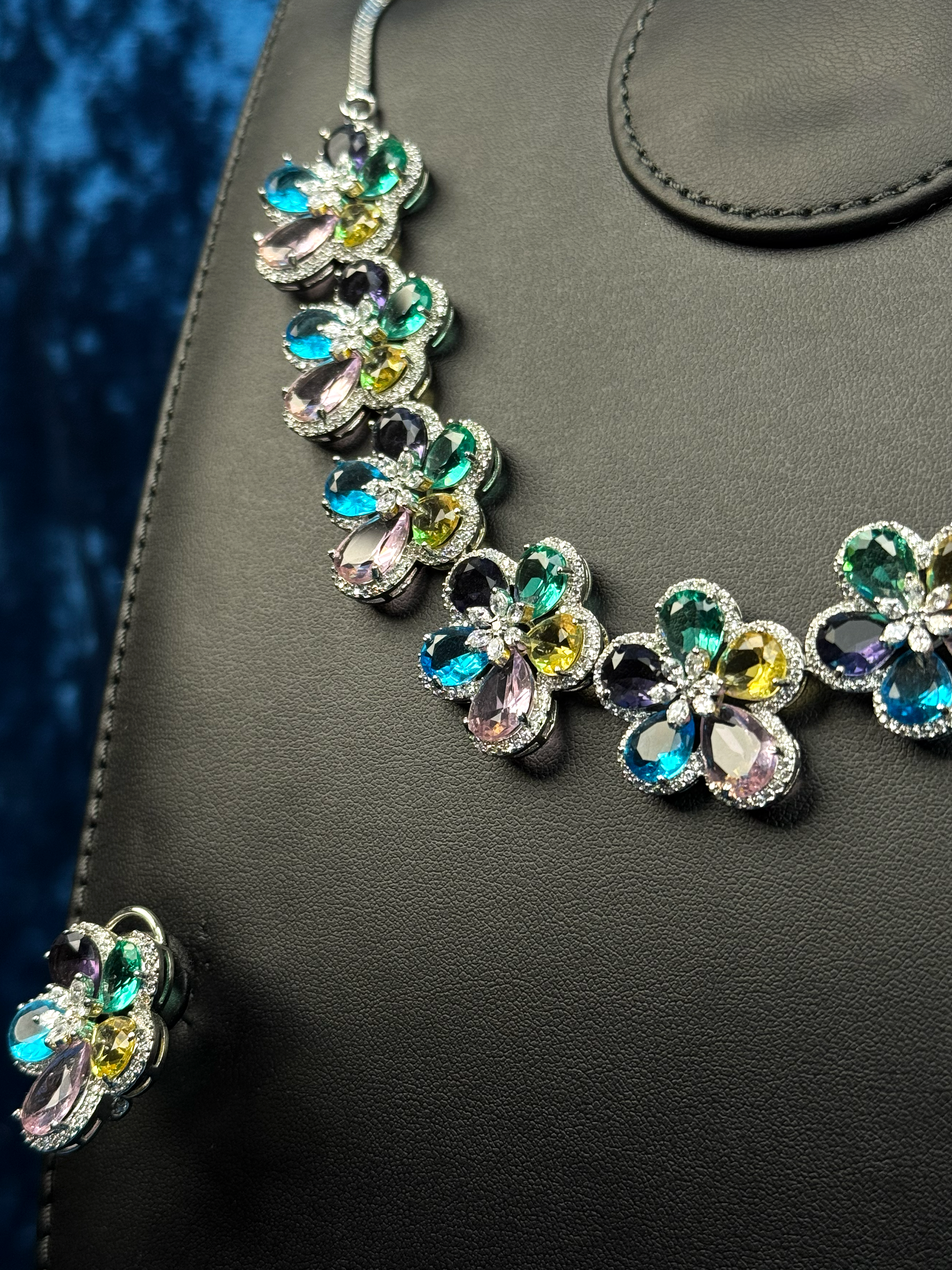 multicolour-necklace-set