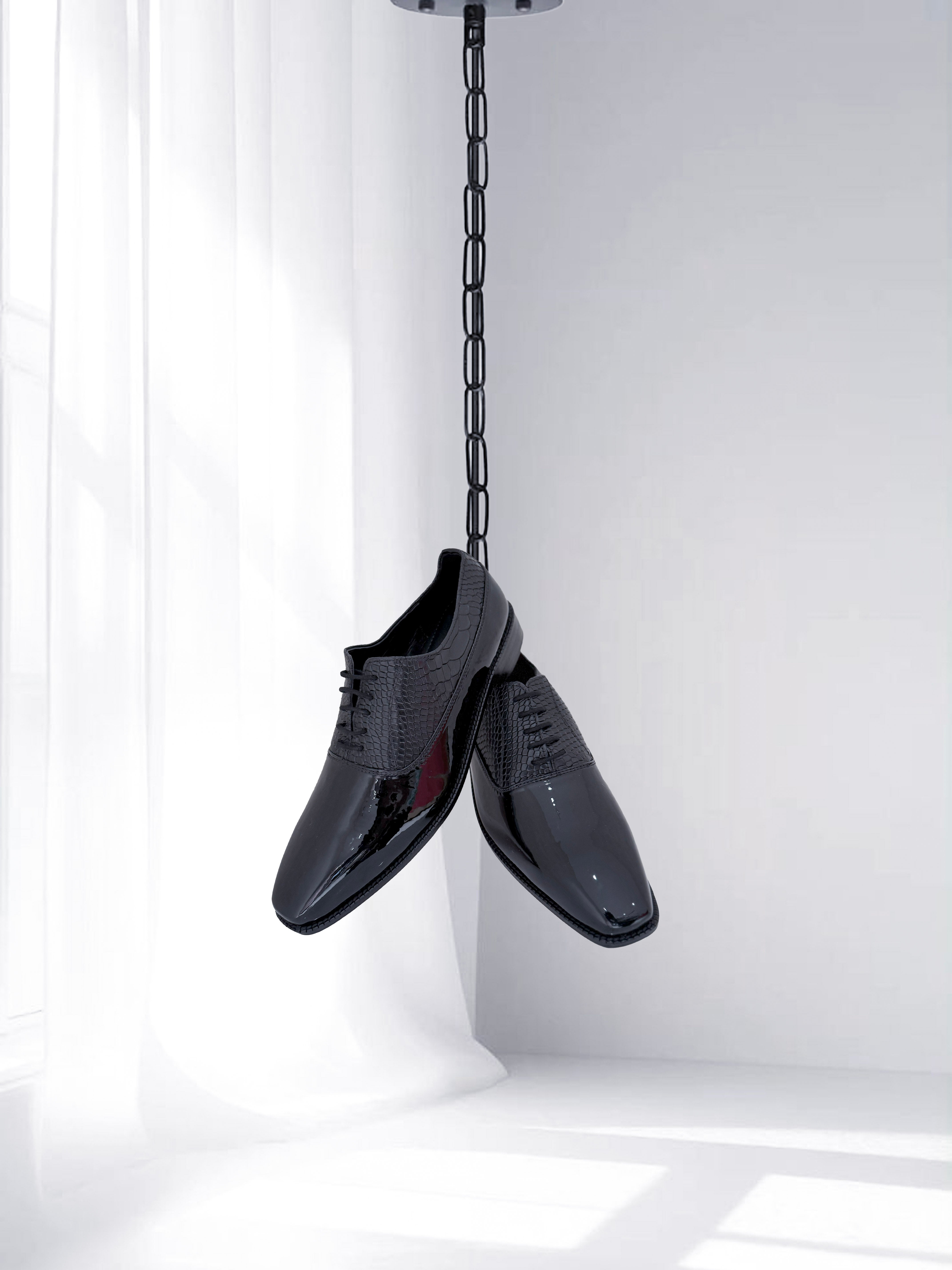 Men’s black patent Derby shoes – polished lace-up wedding and tuxedo footwear.