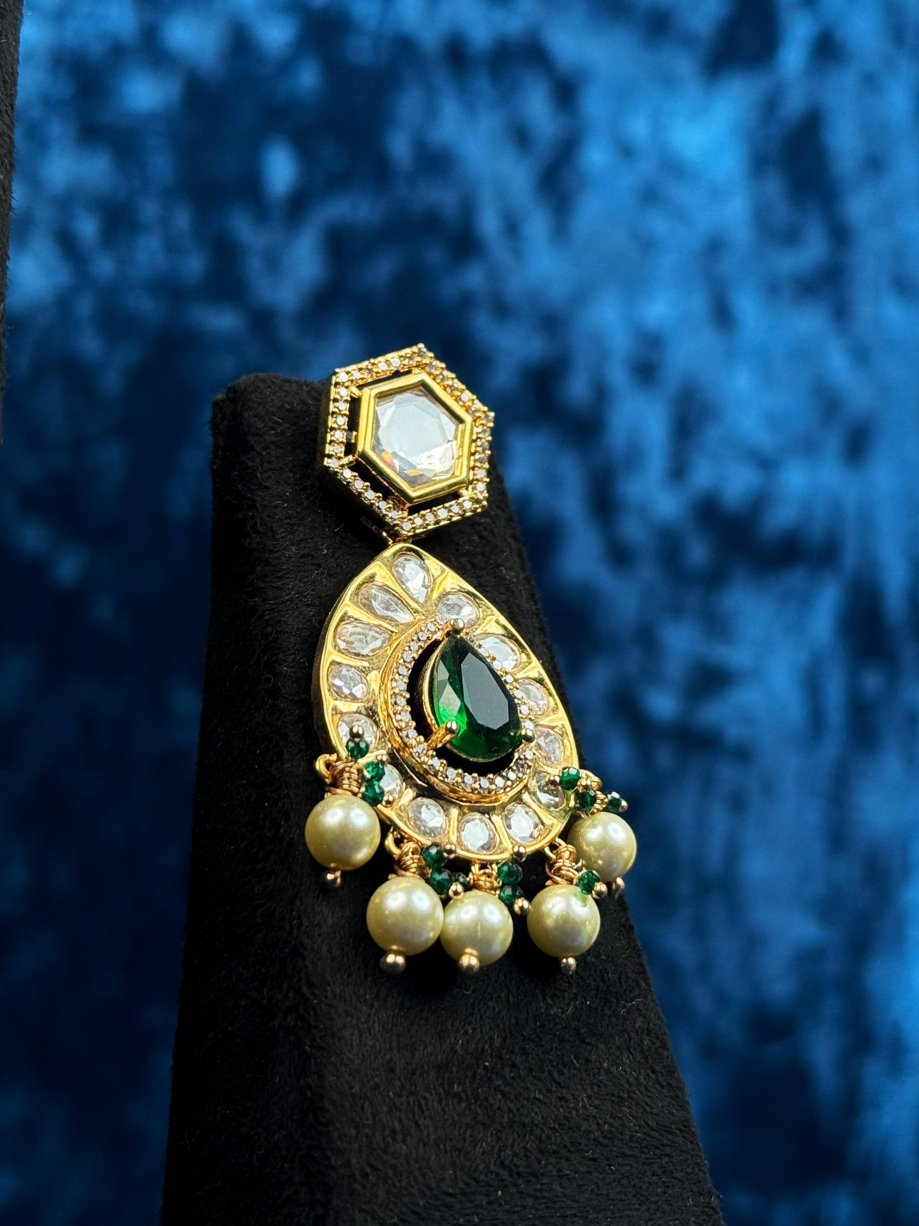 emerald-necklace-set