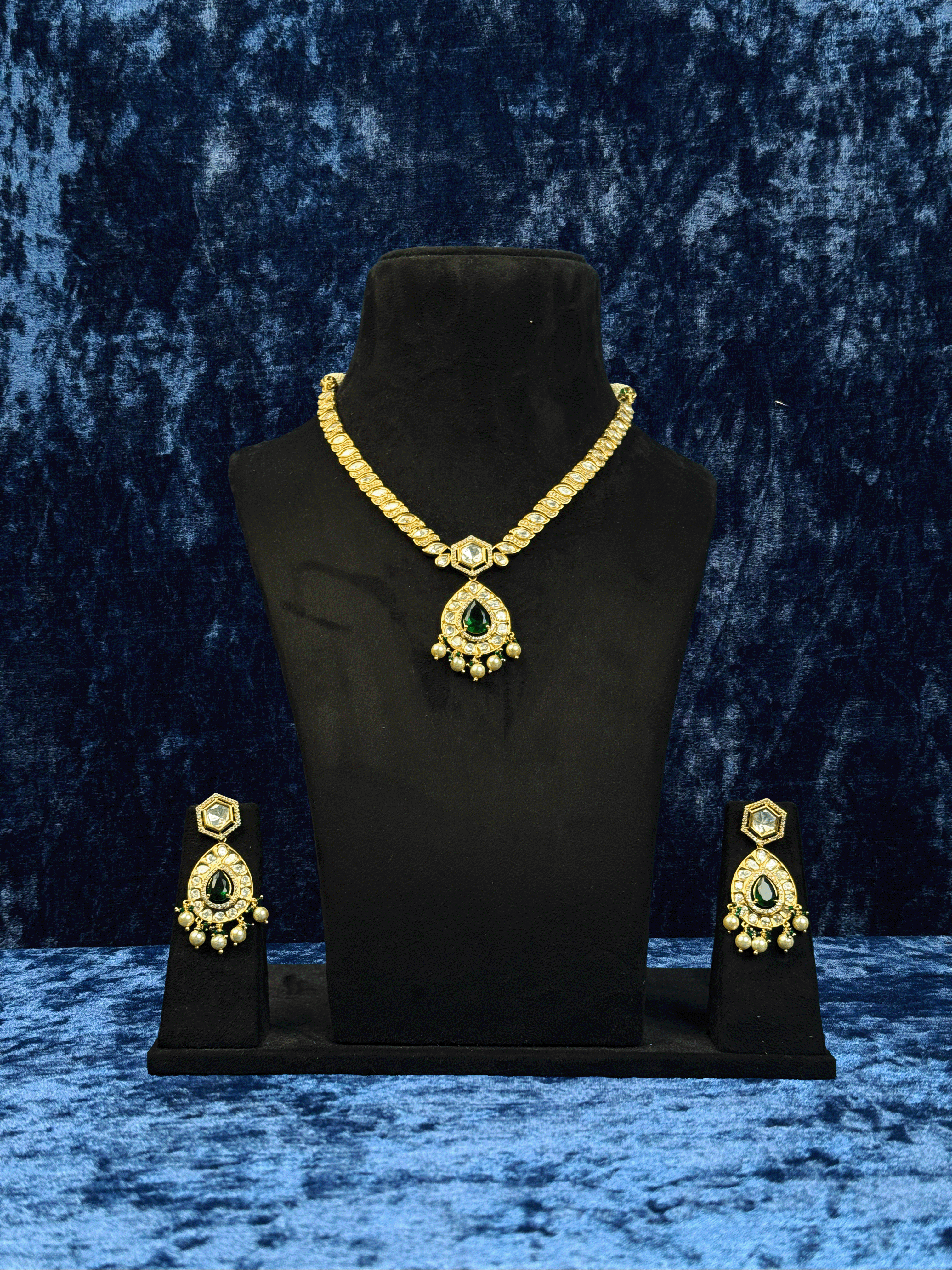 emerald-necklace-set